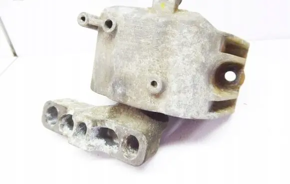 Audi A3 S3 8P Engine mount vacuum valve 1K0199262AE