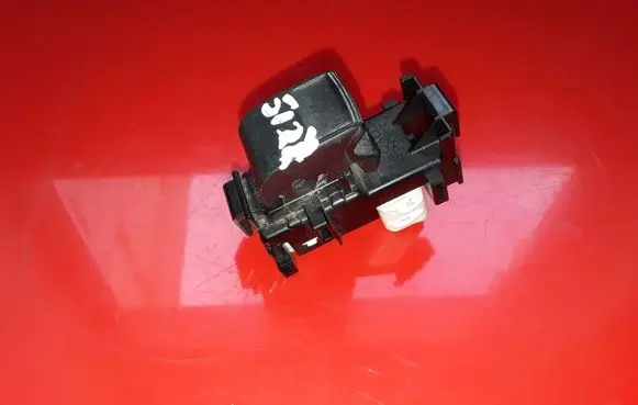 Toyota RAV 4 (XA30) Electric window control switch 192829