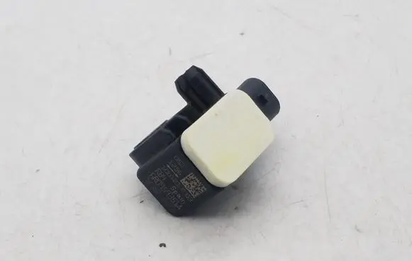 Skoda Fabia Mk2 (5J) Airbag deployment crash/impact sensor 6R0959351A