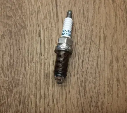 Lexus RX 450H Spark plug FK20HBR8
