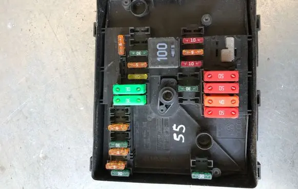 Volkswagen Touran I Fuse module 1K0937804G 1K0937803D 1K0937800BC