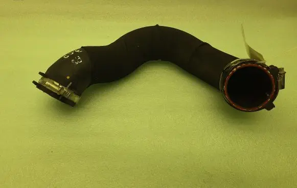 Audi A5 8T 8F Intercooler hose/pipe 8K0145738P