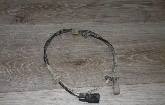 Volvo V70 ABS brake wheel speed sensor 10071160463 9496961