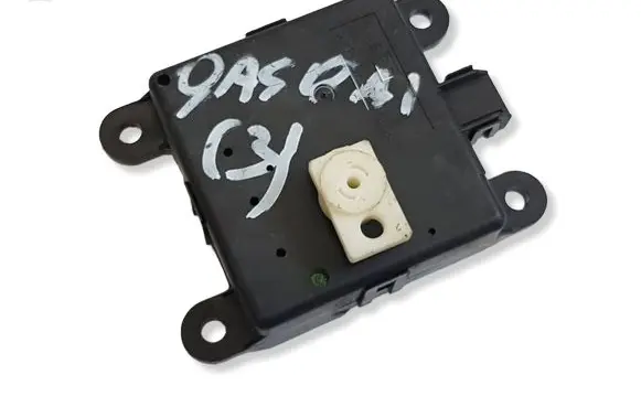 Nissan Qashqai+2 Air flap motor/actuator 3K01030840
