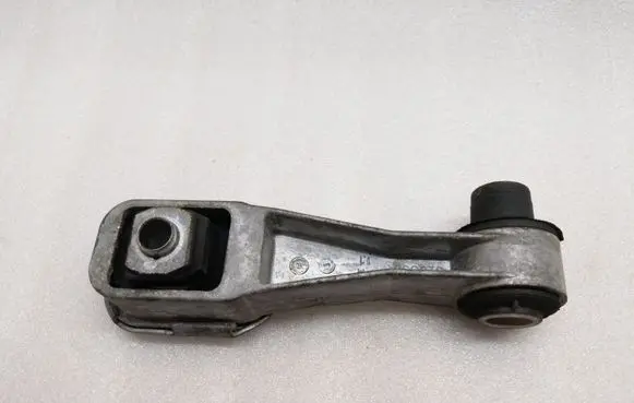 Nissan NV200 Engine mount bracket 11350EM00A