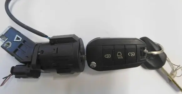Peugeot 208 Ignition lock 96762547 36454600
