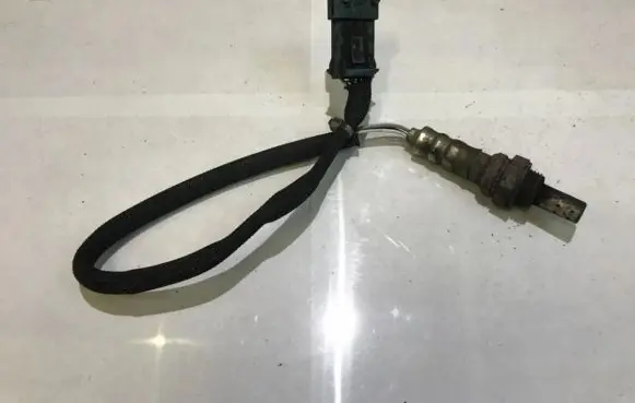 Peugeot 207 Lambda probe sensor v75489618004 v754896180-04