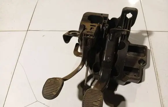 Fiat Stilo Clutch pedal 