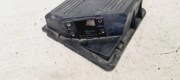 BMW 3 E36 Air filter box cover 1247466 8669335