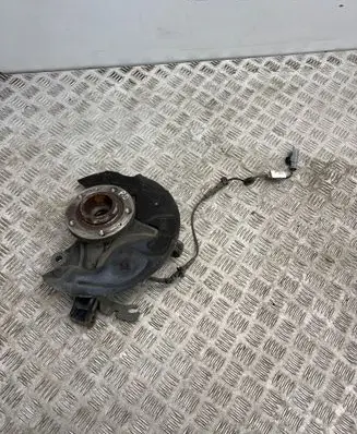 Peugeot 5008 II Front wheel hub B2H