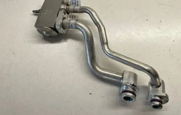 Audi Q7 4M Air conditioning (A/C) pipe/hose 4M0816725D 4M0816727D