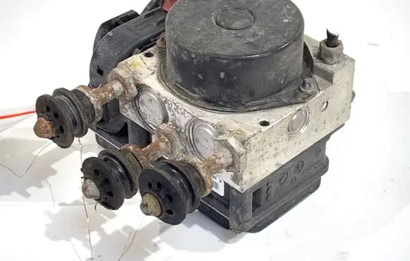 Skoda Roomster (5J) ABS Pump 6R0614117AD