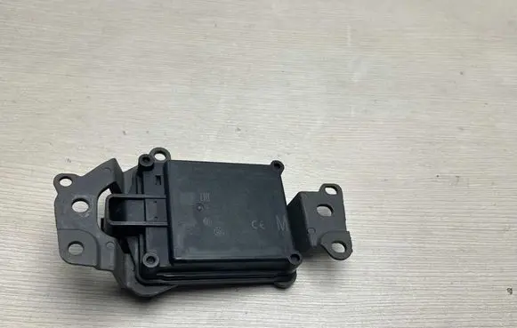 Toyota C-HR I Distronic sensor radar 88210F4050