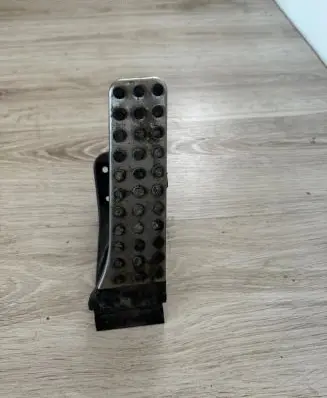Mercedes-Benz GLC X253 C253 Accelerator throttle pedal A2533000104