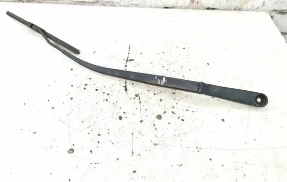 Hyundai ix35 Front wiper blade arm