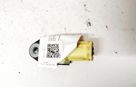Toyota RAV 4 (XA40) Airbag deployment crash/impact sensor 8983133050 89831-33050