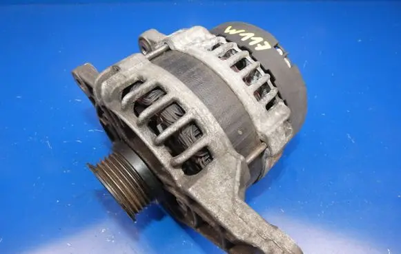 Mercedes-Benz CLA C117 X117 W117 Generator/alternator A0009063322