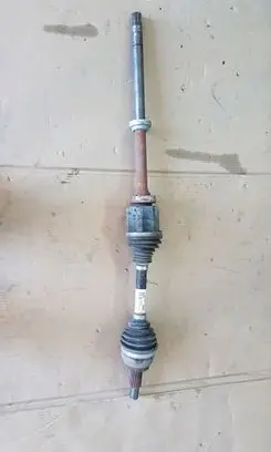 Land Rover Discovery Front driveshaft GJ323B436CA