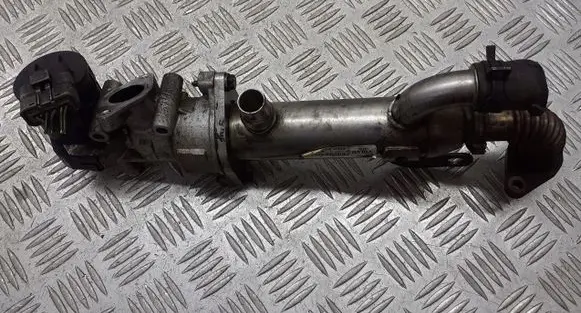 Ford Focus EGR valve cooler 993062H