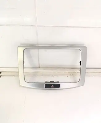 Volkswagen PASSAT B7 Radio/GPS head unit trim 3AA858069
