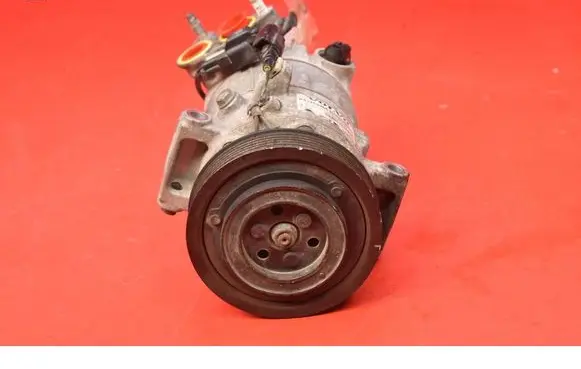 Volvo V40 Air conditioning (A/C) compressor (pump) P31469966