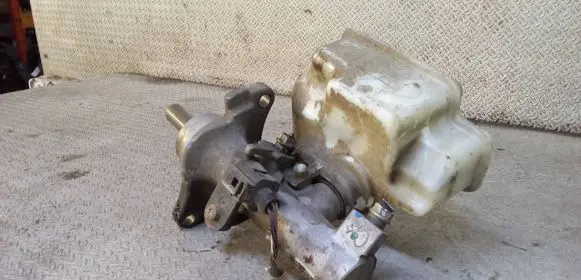 Volkswagen Jetta V Master brake cylinder 1K1611301E