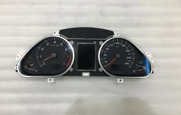 Audi A6 S6 C6 4F Speedometer (instrument cluster) 4F0920931A