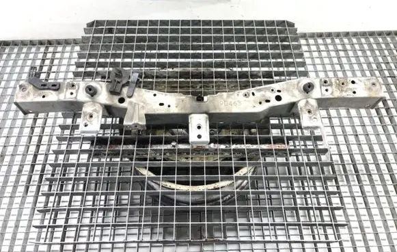 Toyota Auris 150 Radiator support slam panel