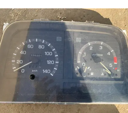 Mitsubishi Canter Speedometer (instrument cluster) 0P0211001