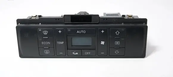 Audi A4 S4 B5 8D Climate control unit 8D0820043M