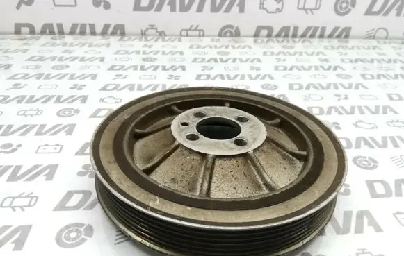 Opel Zafira A Crankshaft pulley 55210310