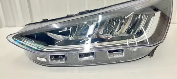 Ford Focus Headlight/headlamp NX7B13E015 010400020101