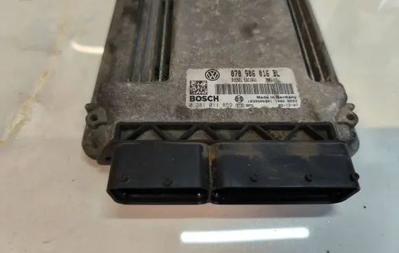 Volkswagen Touareg I Engine control unit/module 070906016BL 1039S06941 0281011859