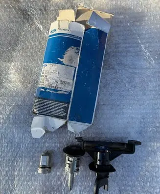 Ford Transit Front door lock (next to the handle) 6C1Av22050XB 60427057 487408