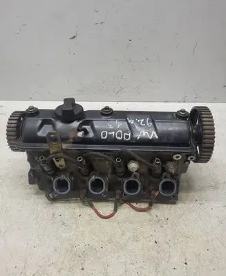 Volkswagen Polo II 86C 2F Engine head 031103373D