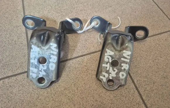 KIA Niro Front door hinge set
