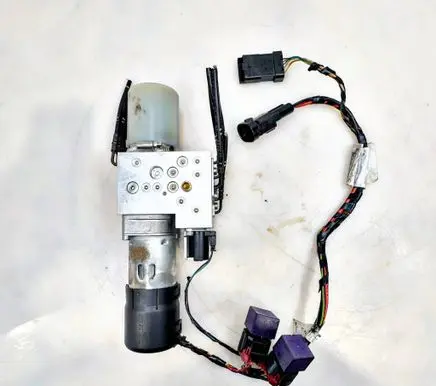 Peugeot 207 CC Convertible roof hydraulic pump 9680076380 067677