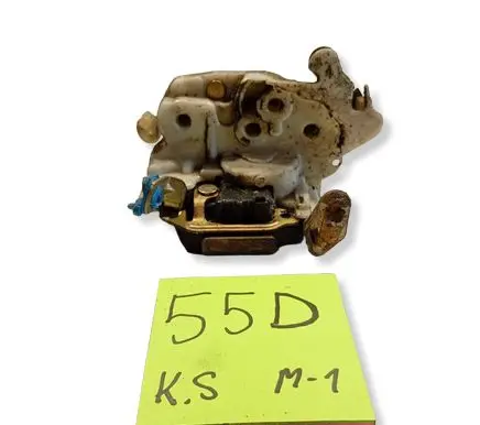 Nissan Sunny Front door lock 8050060R00