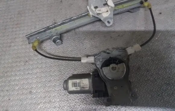 Nissan Qashqai Rear door window regulator with motor 402191A