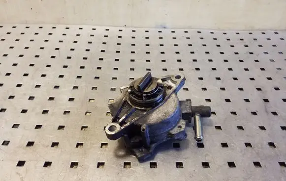 Mitsubishi ASX Vacuum pump