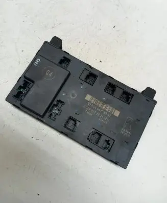 Mercedes-Benz CLK A209 C209 Door control unit/module A2098202026 2098202026