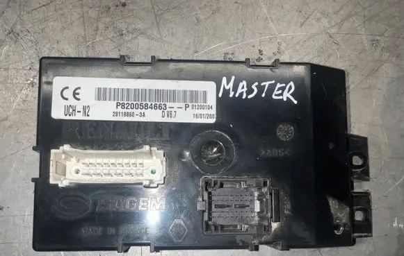 Renault Master II Comfort/convenience module P8200584663 281188603A P01200104