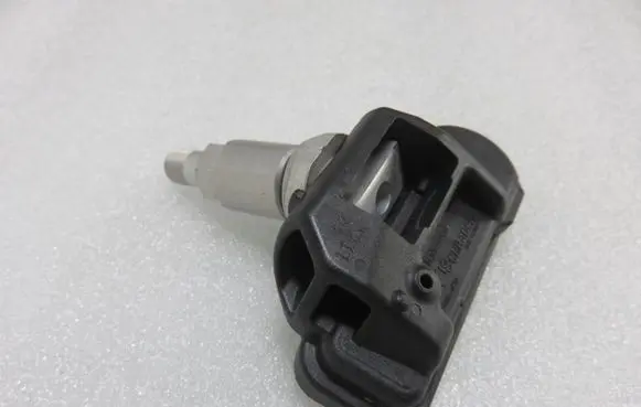 Infiniti Q30 Tire pressure sensor 2546AGG4 2013DJ5531