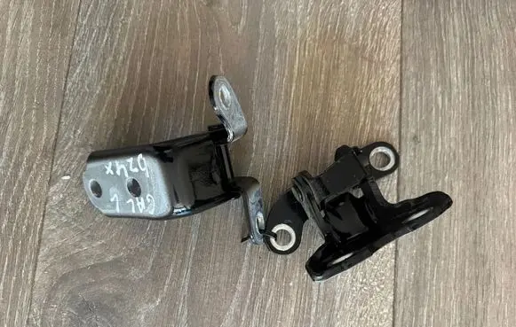 Toyota bZ4X Rear door hinge set SCA