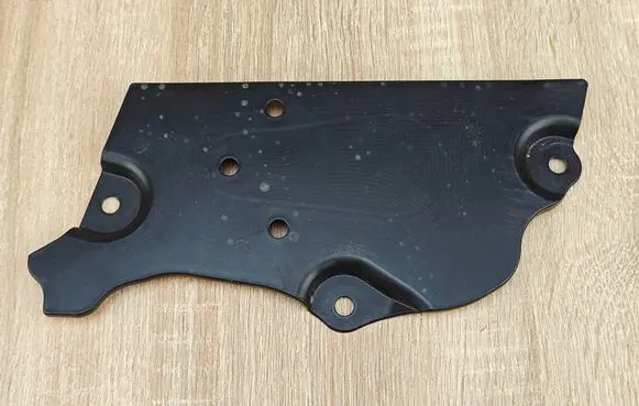 BMW 4 G22 G23 G24 G26 Engine splash shield/under tray 6886193