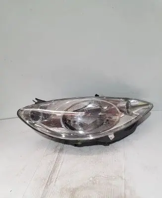 Peugeot 1007 Headlight/headlamp 89008981