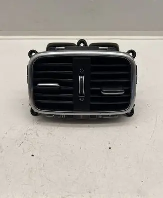 Rear air vent grill
