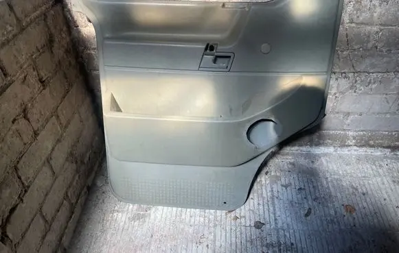 Volkswagen Transporter - Caravelle T4 Front door card panel trim 701867105A 701867015F 7L65867105B