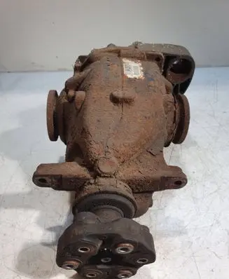 BMW 3 E90 E91 Rear differential 752909904 8905120963530009