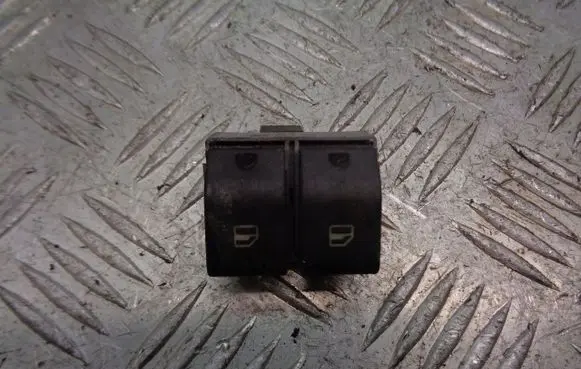 Seat Ibiza III (6L) Front door window switch trim 6Q0959858